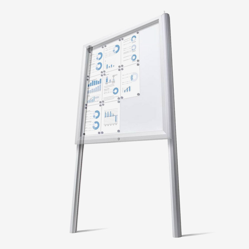 stolper-SCPOST Stolper uten sokkel for montering av oppslagstavler i bakken. Sølvfarget.