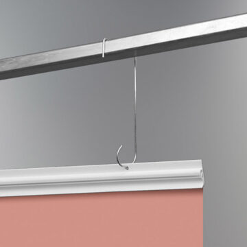 Opphengkrok for firkantrør, med en buet og en kantet krok.