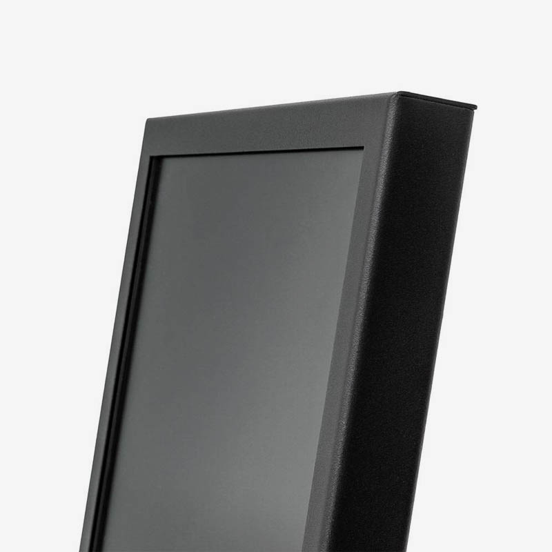 L-Stand Nova digitalt display med Samsung skjerm