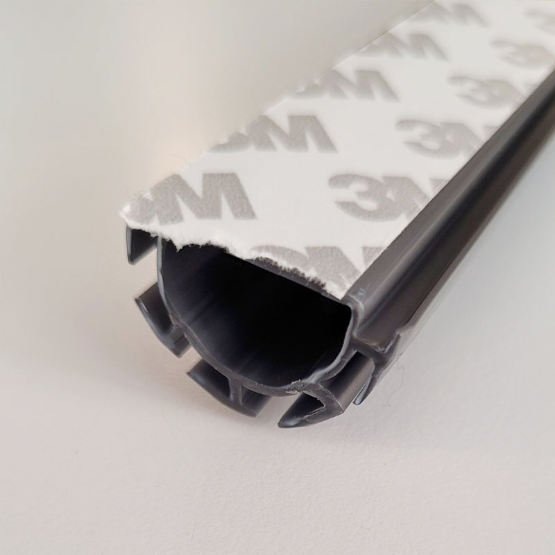 Freeline Halfmoon labellist med tape, fra Nordic Display