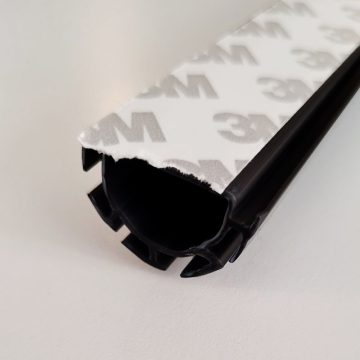 Svart Freeline Halfmoon labellist med tape.