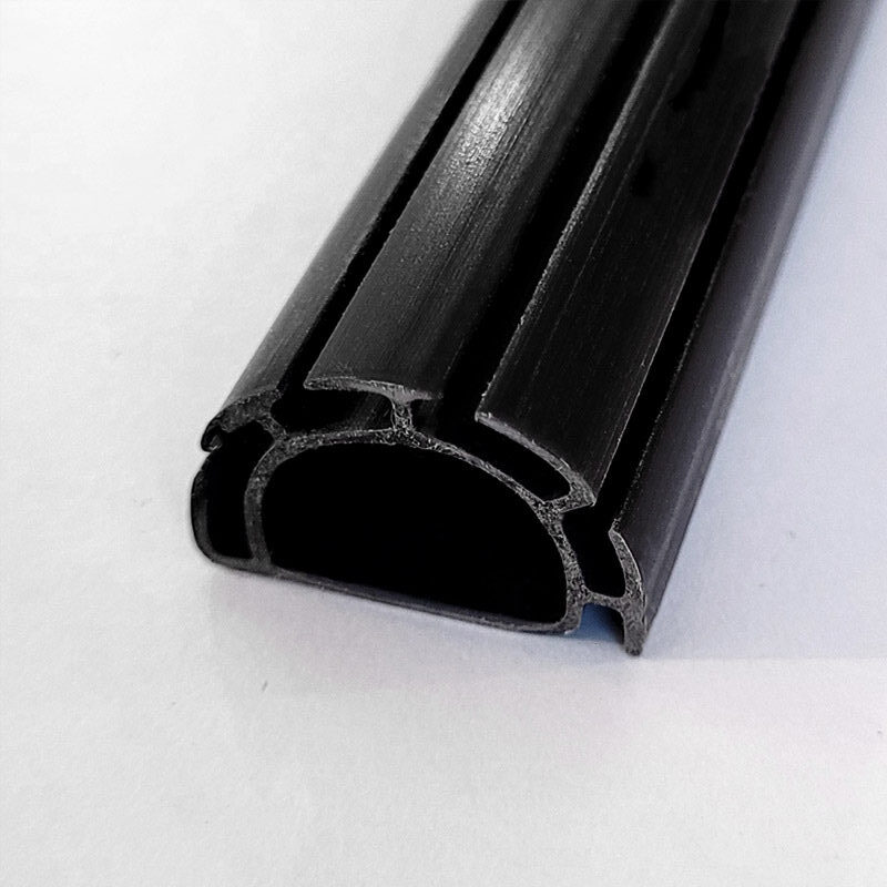 Svart Freeline Halfmoon labellist med tape.